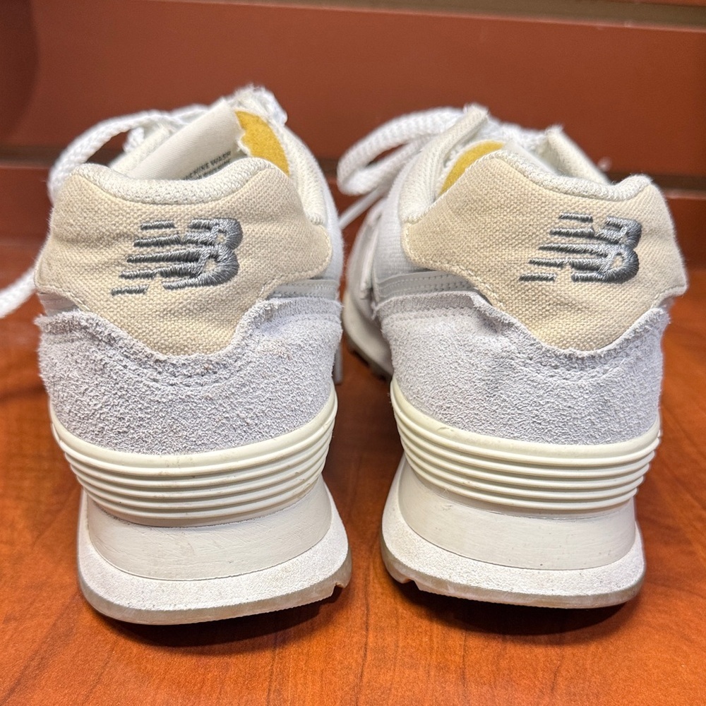 New Balance Women's Athletic Sneakers in Light Beige and Cream - Picture 4 of 6